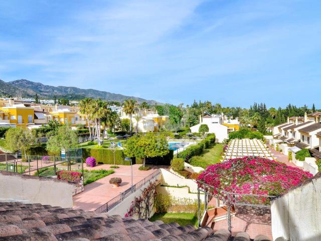 Casa adosada 3 dormitorios 250 m2 311m² Marbella