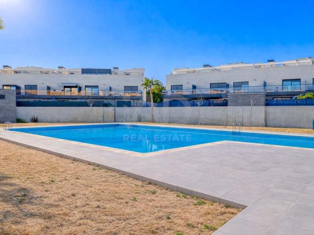 Casa adosada 4 dormitorios 147 m2 195m² Mutxamel