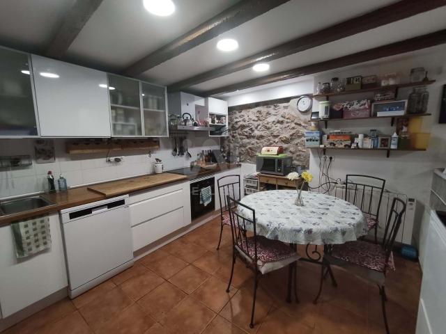 Casa adosada 5 dormitorios 144 m2