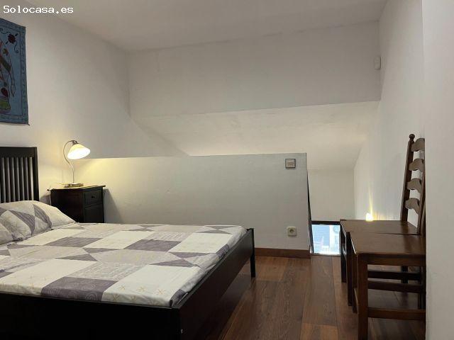 Casa adosada con espacios exteriores y encanto mediterráneo en Empuriabrava