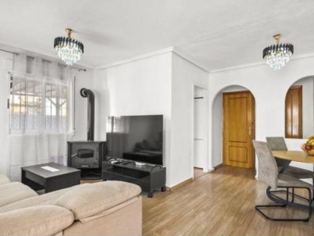 Casa adosada con jardín privado y solárium – Jardín del Mar, Torrevieja
