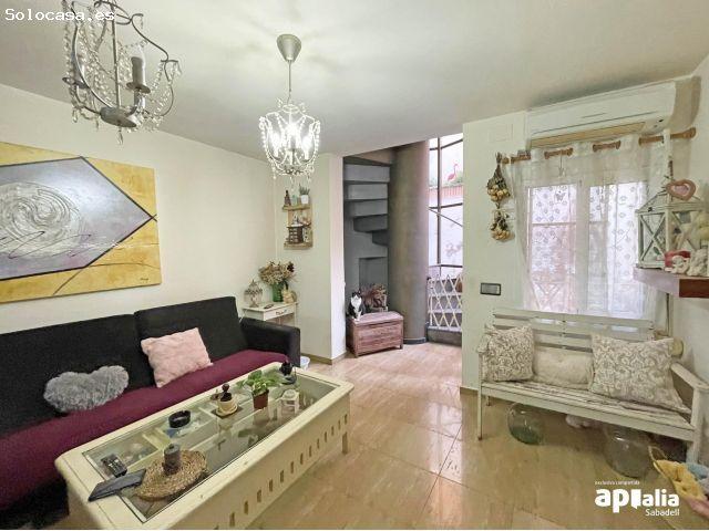 CASA ADOSADA CON TERRAZA, PATIO Y GARAJE EN CAN´ORIAC EN SABADELL