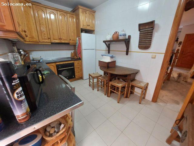 Casa adosada con 3 dormitorios en la zona del LIDL Garrucha