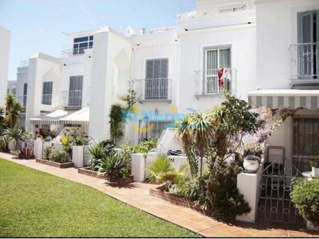 Casa adosada Alquiler Nerja, Centro