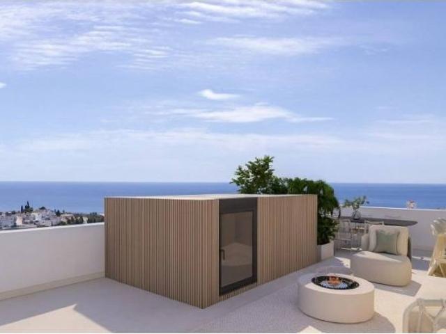 Casa adosada de 3 dormitorios con vistas al mar en Mijas Costa, Costa del Sol