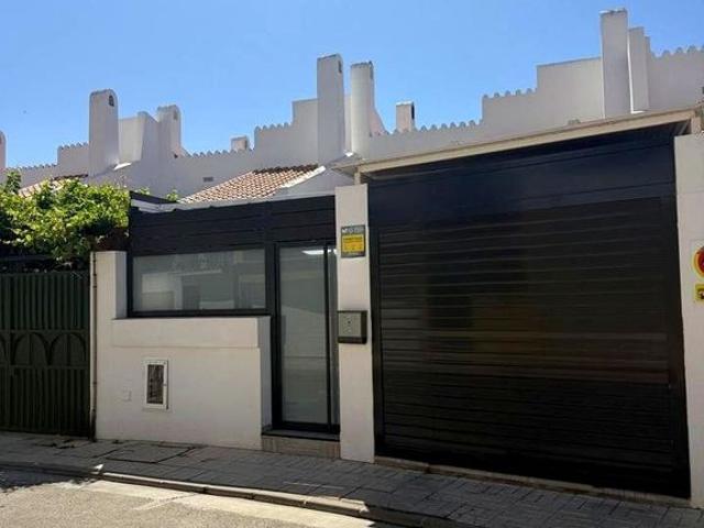 Casa adosada de 180 m2 en venta Torre del Mar, España