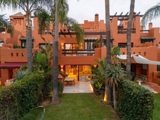 Casa adosada de 217 m2 en venta Marbella, Andalucía