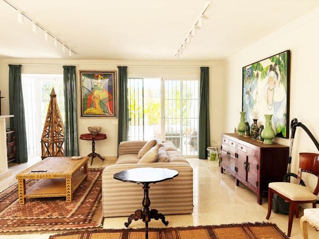 Casa adosada de 236 m2 en venta Marbella, Andalucía
