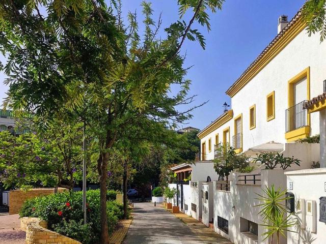 Casa adosada de 250 m2 en venta Estepona, Andalucía