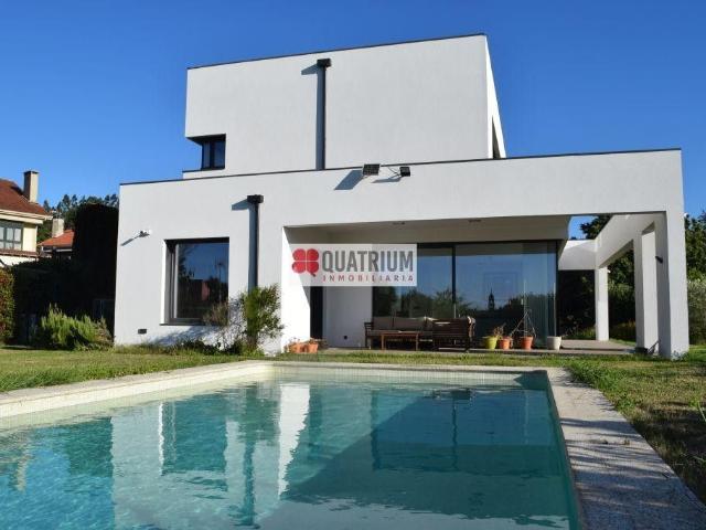 Casa adosada de alto standing 425 en venta, Teo, Galicia