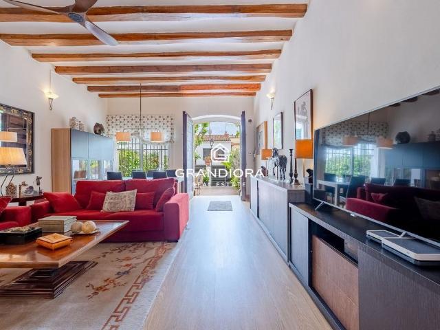 Casa adosada de alto standing 165 en venta, El Masnou, Cataluña