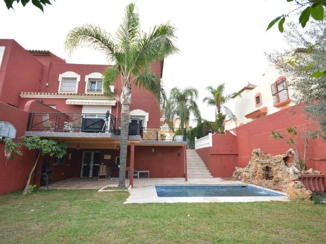 Casa adosada de alto standing 225 en venta, Marbella, Andalucía