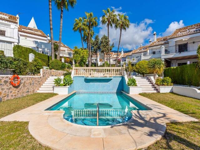 Casa adosada de alto standing 260 en venta, The Golden Mile, Marbella, Andalucía
