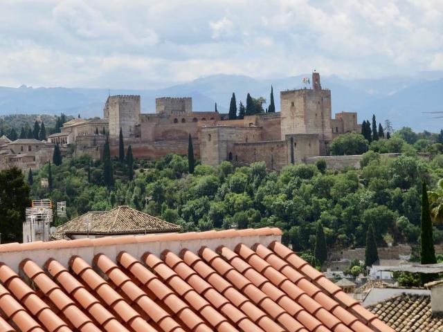 Casa adosada de alto standing de 465 m2 en venta Granada, España