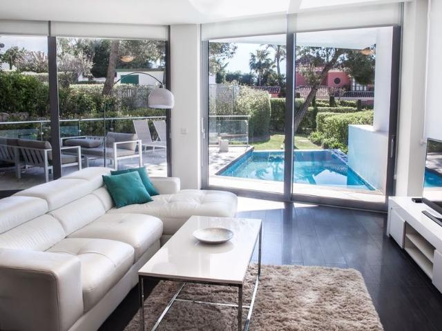 Casa adosada de alto standing de 701 m2 en venta Marbella, España