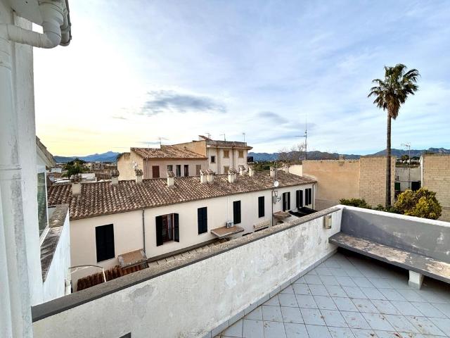 Casa adosada de alto standing de 170 m2 en venta Alcúdia, Baleares