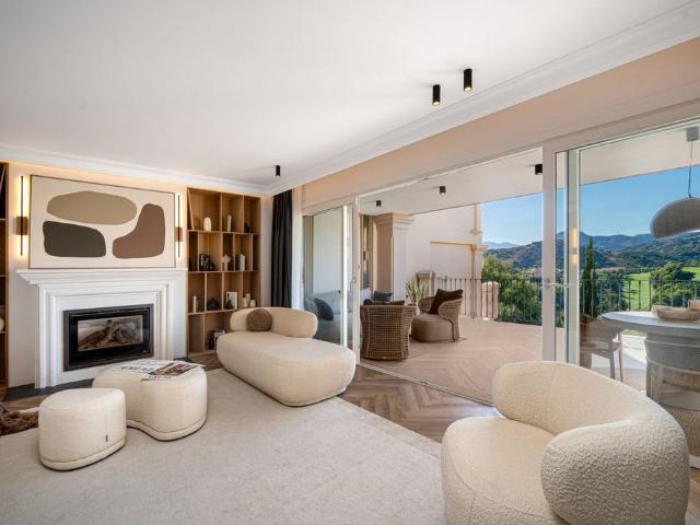 Casa adosada de alto standing de 206 m2 en venta Benahavís, Andalucía