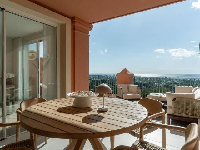 Casa adosada de alto standing en venta Benahavís, España