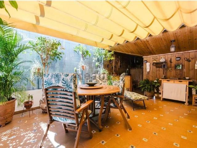 Casa adosada de alto standing en venta San Pedro de Alcántara, España