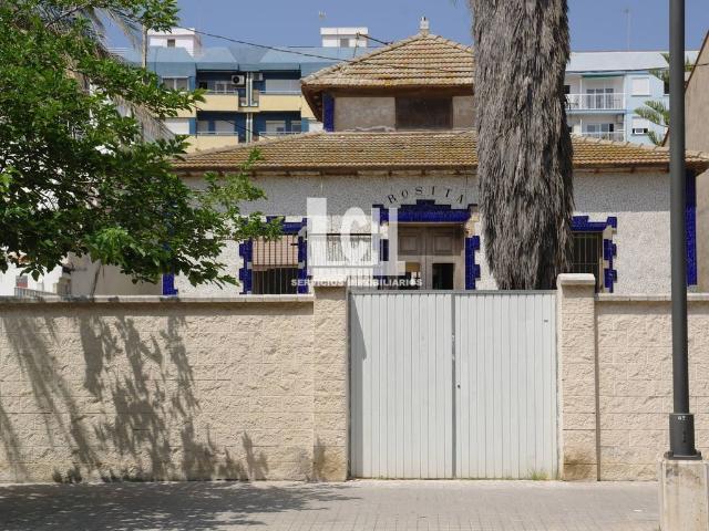 Casa adosada de lujo de 529 m2 en venta ISABEL DE VILLENA, Valencia