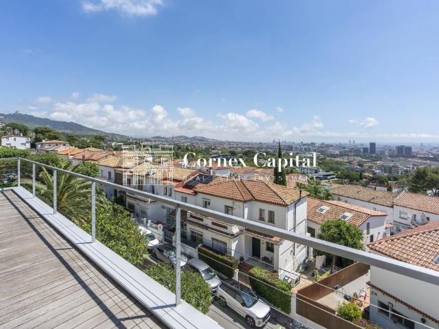 Casa adosada de lujo de 690 m2 en venta Barcelona, España