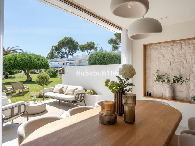 Casa adosada de lujo de 170 m2 en venta Nueva Andalucia, Andalucía