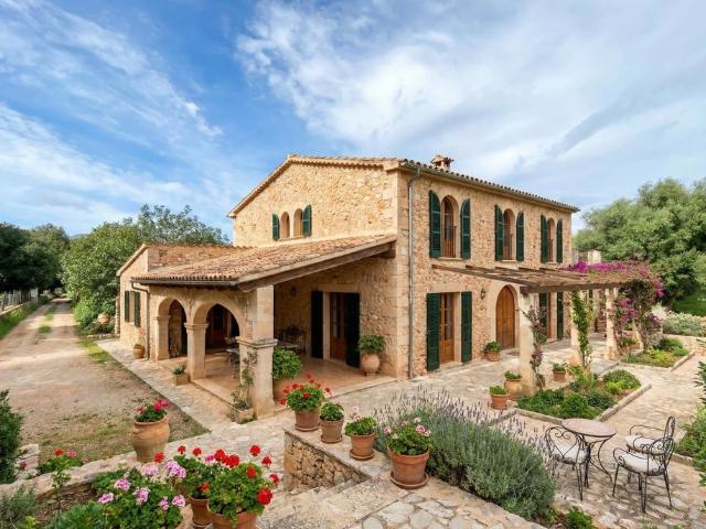 Casa adosada de lujo de 200 m2 en venta Pollença, Baleares