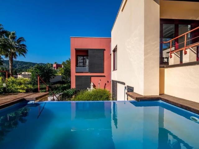 Casa adosada de lujo de 320 m2 en alquiler Estepona, Andalucía