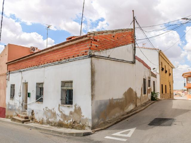 Casa adosada en C/ Carmen, La Alberca de Záncara Cuenca
