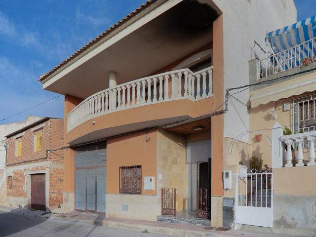 Casa adosada en C/ del pino