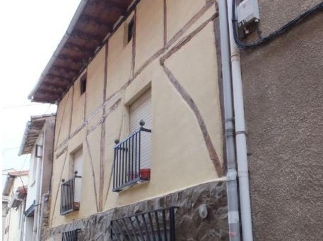 Casa adosada en C/ Mayor, Tormantos La Rioja