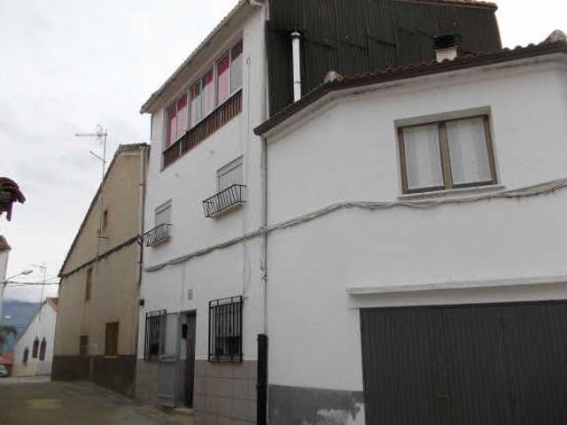 Casa adosada en C/ Pozo de la Huerta, Zarza de Granadilla Cáceres