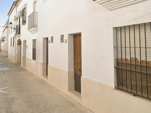 Casa adosada en C/ Rosales, Écija Sevilla