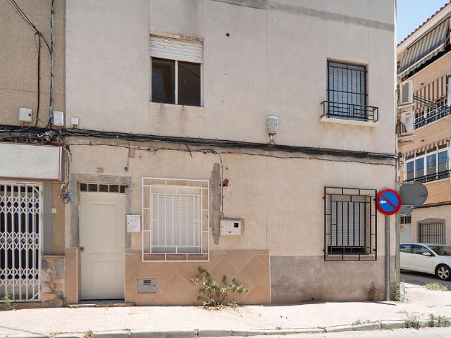Casa adosada en C/ Secretario Francisco Martínez Rodríguez Alcantarilla