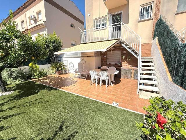 Casa adosada en Alquiler en Calafell Poble