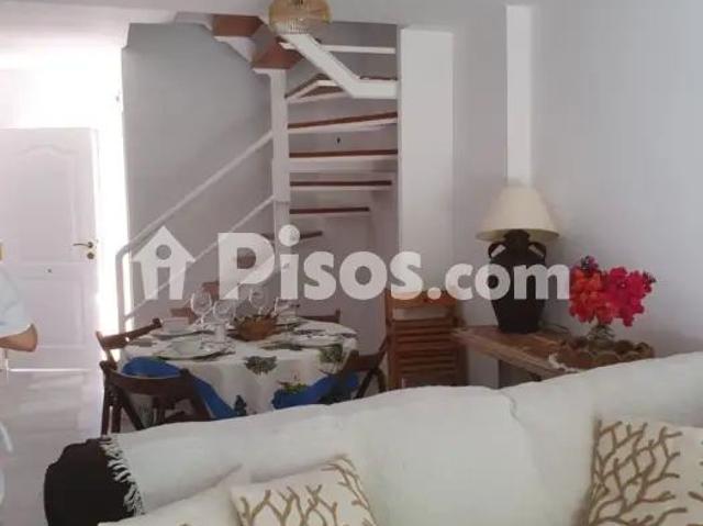 Casa adosada en alquiler en Calle de los Altos del Manantial