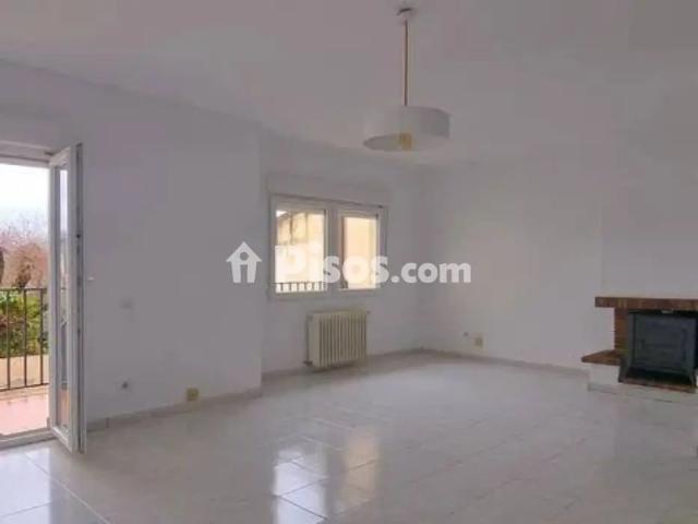 Casa adosada en alquiler en Calle de los Robles