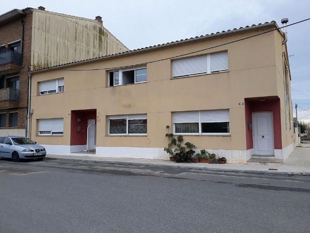 Casa adosada en alquiler en calle Riu Segre, Deltebre, de 130 m² 3 habitaciones por 650
