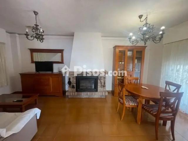 Casa adosada en alquiler en Carrer de Juan de la Cierva