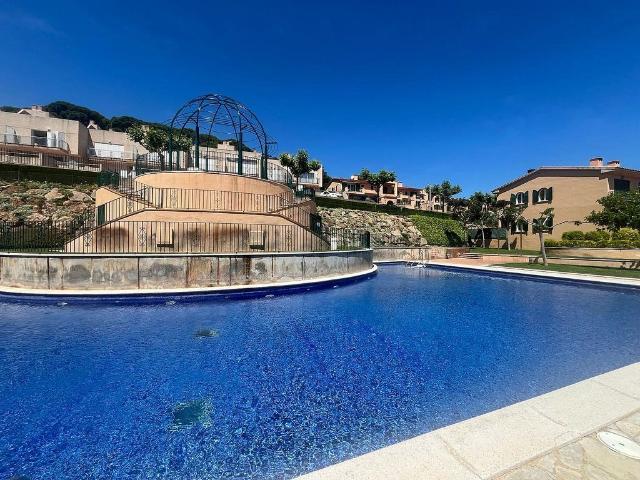 Casa adosada en alquiler en Castell Platja d´Aro, de 150 m² 3 habitaciones por 2.300