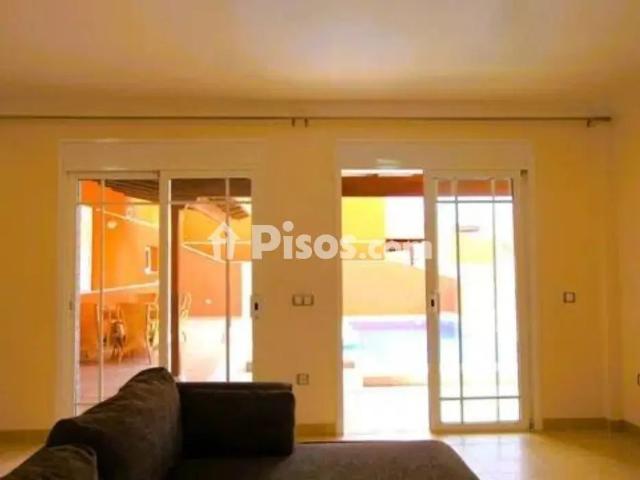 Casa adosada en alquiler en Arona