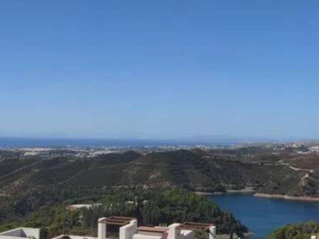 Casa adosada en alquiler en Istán