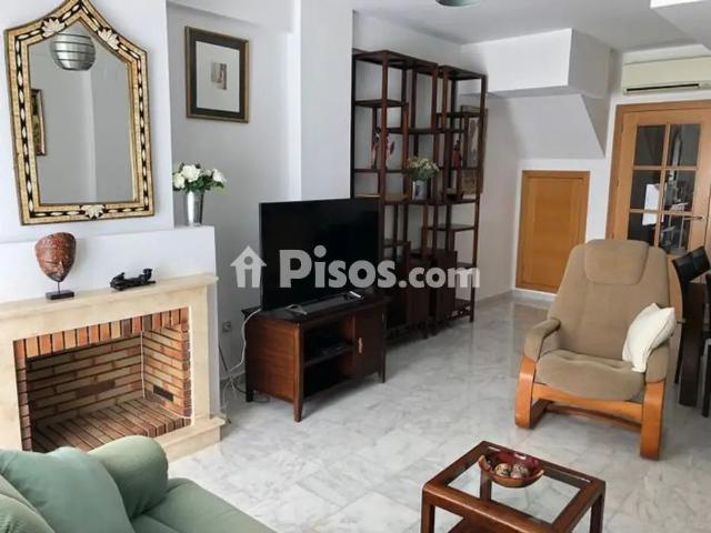 Casa adosada en alquiler en Nuevo Portil