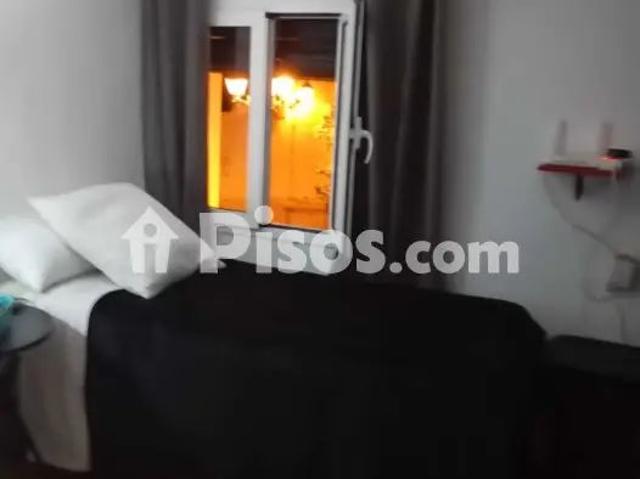 Casa adosada en alquiler en Plaza de la Virgen de las Angustias, 24