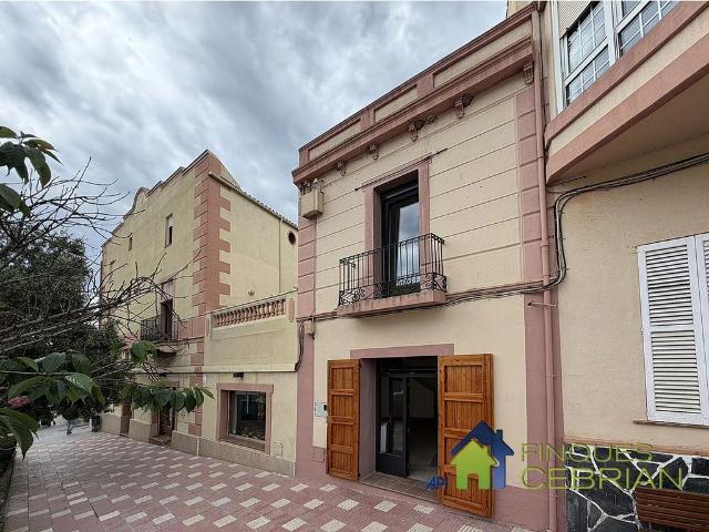 Casa adosada en alquiler en rambla Àngel Guimerà, Alella, de 79 m² 2 habitaciones por 1.632