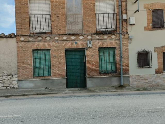 Casa adosada en Samboal
