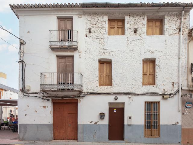 Casa adosada en Plaza del Olmo