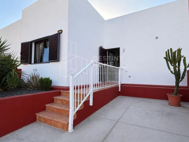 Casa adosada en venta. CORRALEJO