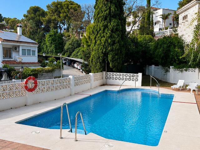 Casa adosada en venta. BENALMáDENA COSTA