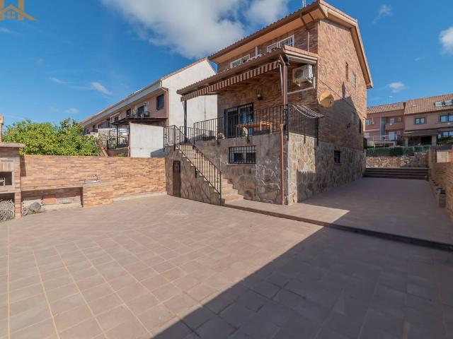 Casa adosada en Venta en Covadonga Los Manzanos